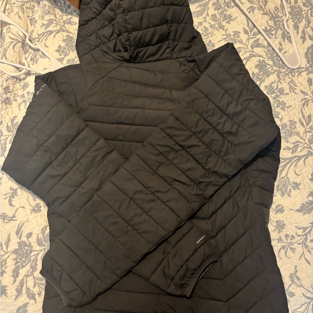 Columbia Women's Black Quilted Puffer Jacket - Picture 2 of 2